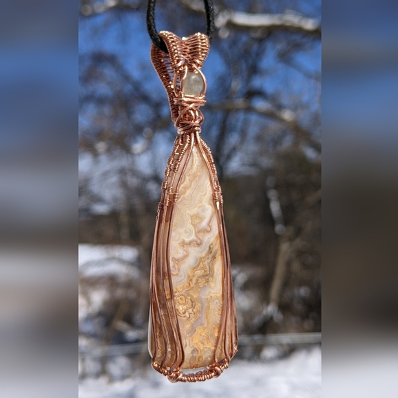 Golden Lace Agate Pendant Necklace Unique Artisan Copper Design - Picture 7 of 17